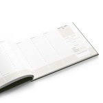 Binnenpagina van de fotografie agenda 2026 met weekoverzicht en extra schrijfruimte – overzicht van zonsopkomst en zonsondergang tijden